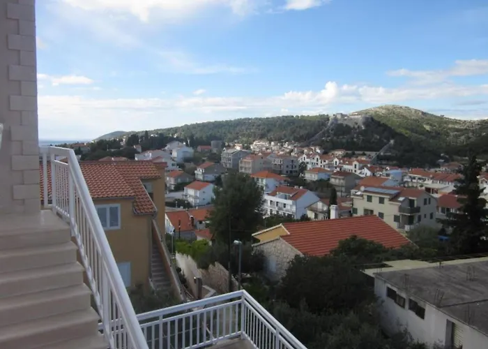 Azure Hvar *