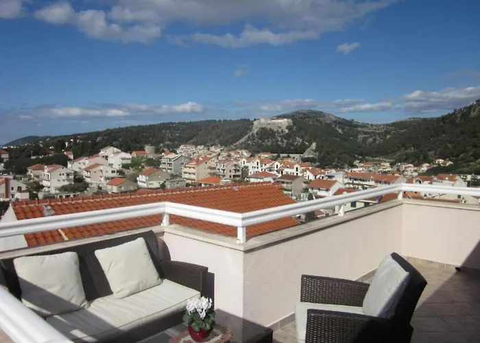 Azure Hvar Lägenhet